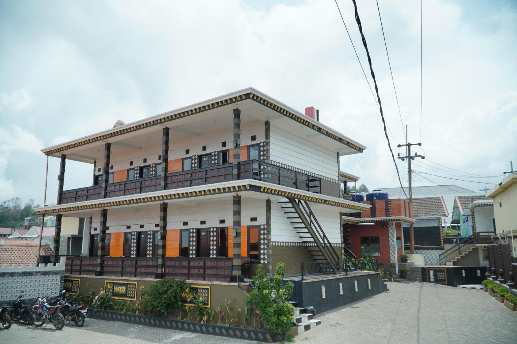 Parama Bromo Hotel Ngadisari Buitenkant foto